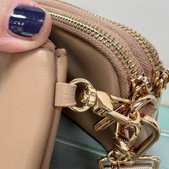 Cute Convertible Crossbody Bag - Picture 5 of 9